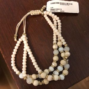 Howlite beaded bracelet